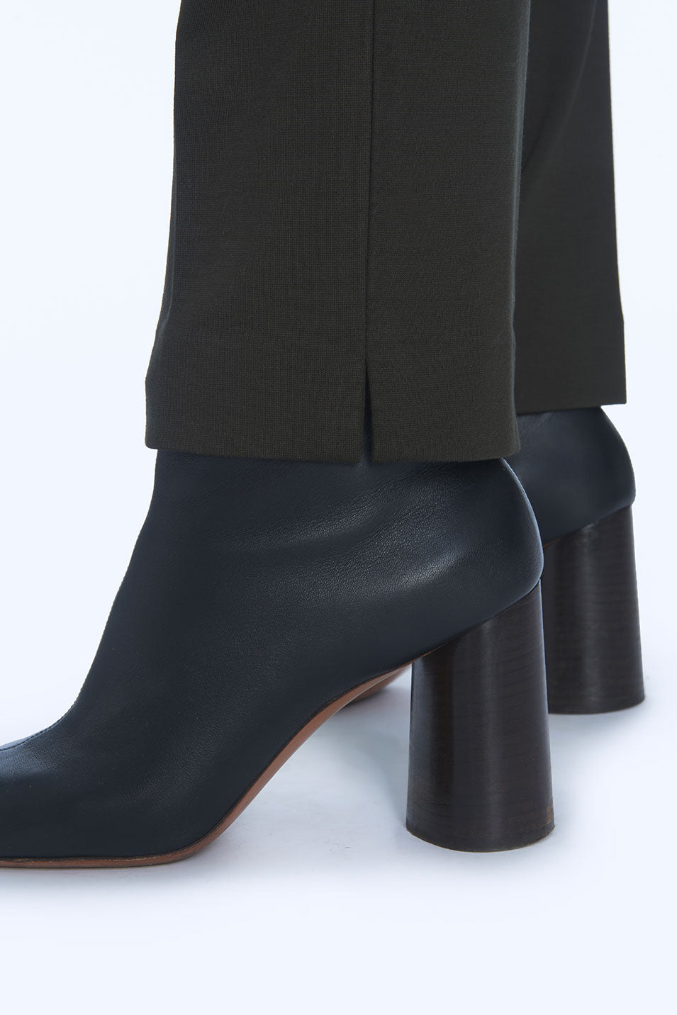 pantalon kaki taille haute élégant-coupe lize milano